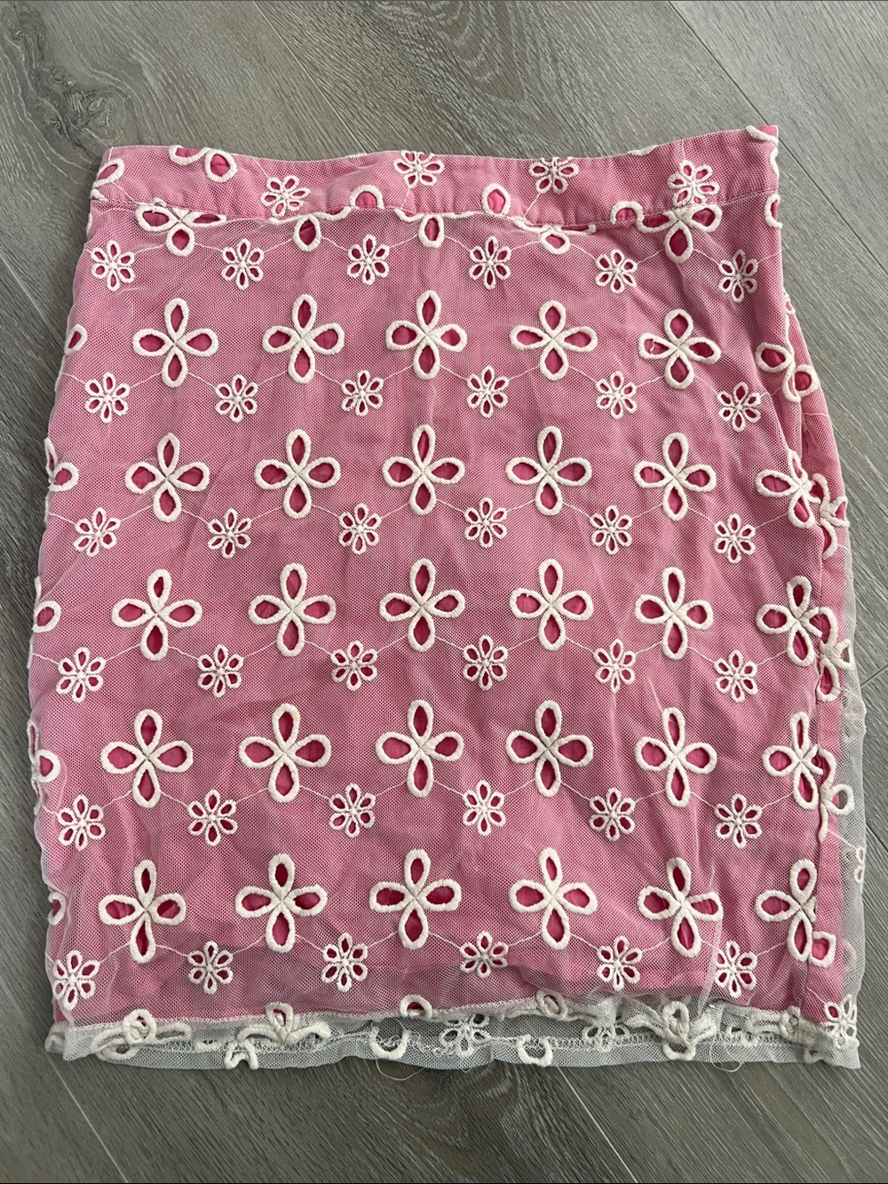 Jennifer Lopez Pink Eyelet Floral Pencil Skirt